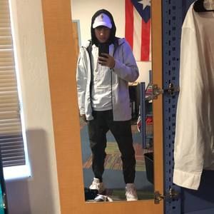 Meet your Posher, Eli